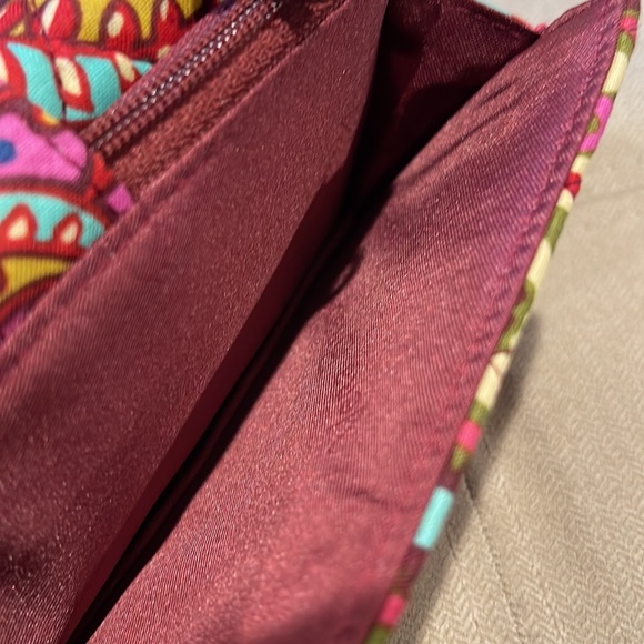 Vera Bradley Smartphone Wristlet - Picture 7 of 7
